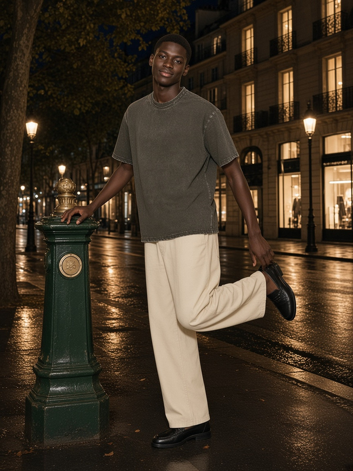 Man in the Snow Washed Raw-Edge Neckline T-Shirt in Clay Gray, model front