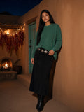 Woman in the Mineral Wash Waffle Oversized T-Shirt in Blackish Green, à deux